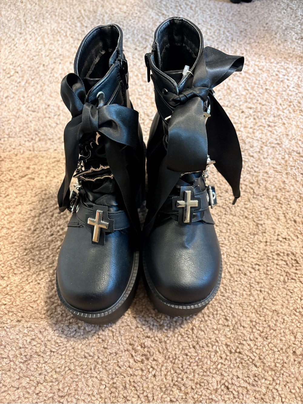 NWT CsT&P HARAJUKU Boot Black Small